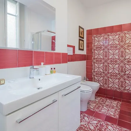 La Giulietta - Penthouse Apartmán *